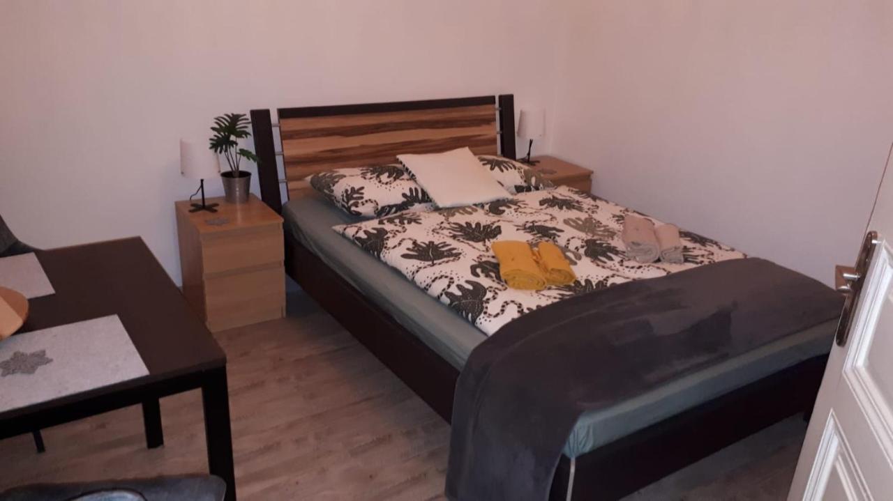 Garibaldik Apartman Budapest Exterior foto